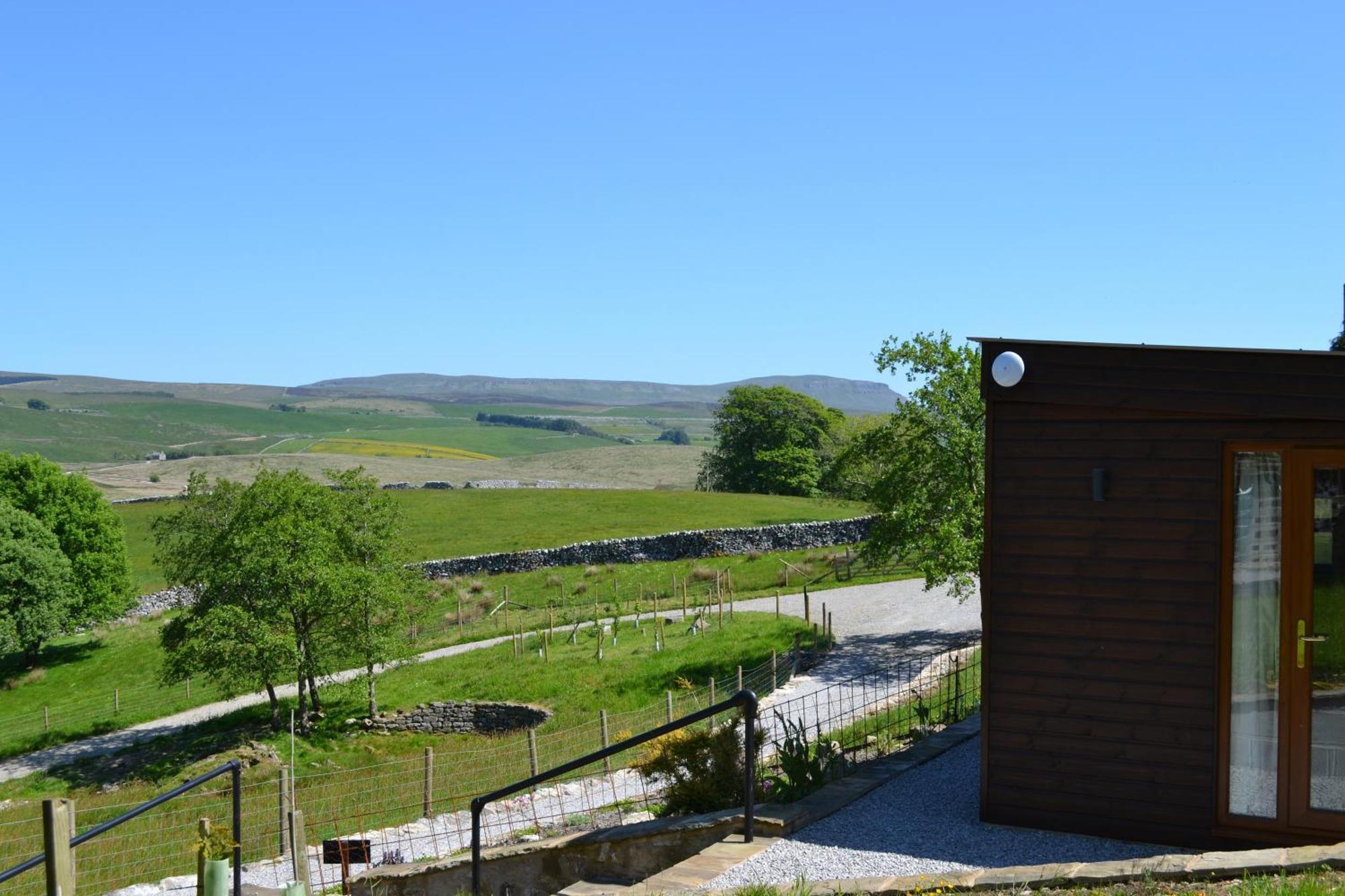 The Warren Lodge Cabin At Ashes Farm, Near Settle Exterior foto